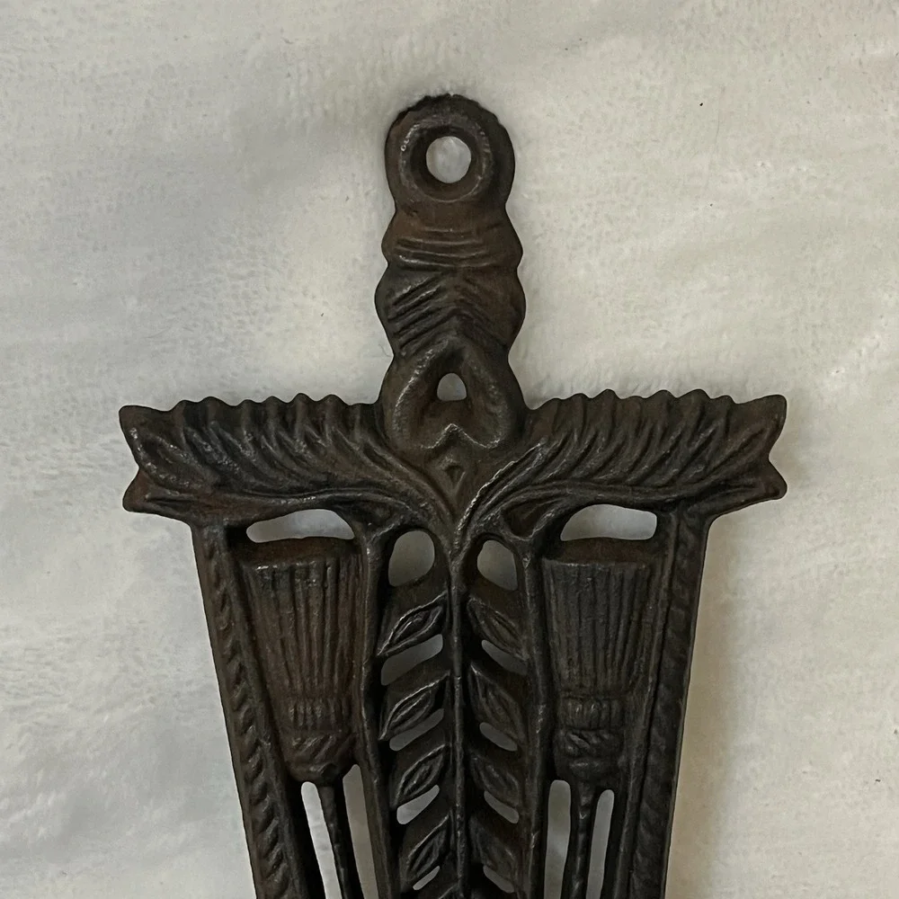 Vintage WILTON Cast Iron Trivet Brooms Wheat Stalk and Heart Shape 5